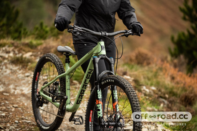 Saracen mantra hot sale bike